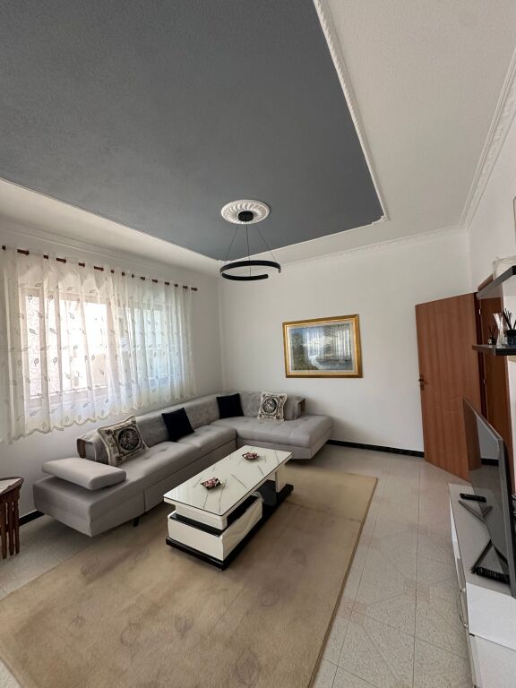 Qera | Vilë 2 + 1+ Post Parkimi | Qytet Studenti | 600 €/muaj