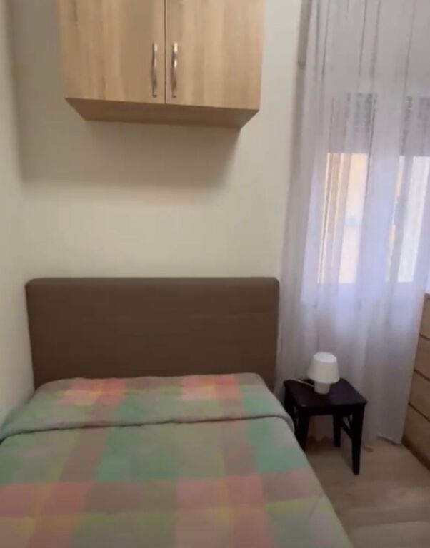 Appartamento 1+1+1 con Balcone in Affitto