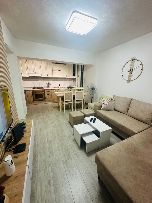 Jepet Me Qera Apartament 2+1