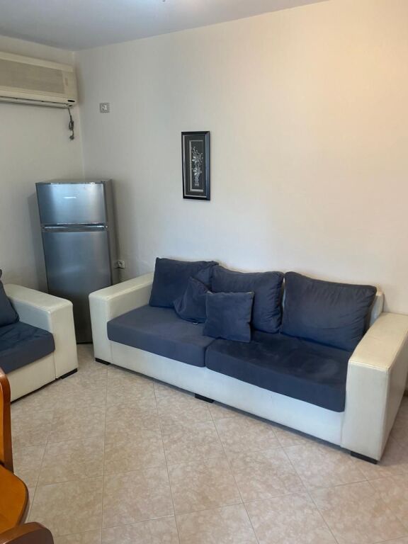 Qera | Shtëpi private 1 + 1 | Rruga Ramë Sadria | 400 €/muaj