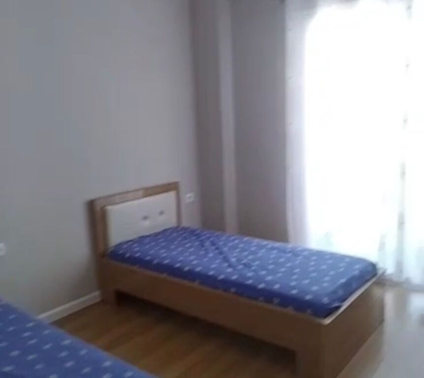 Apartament me qera 2+1 Kamez