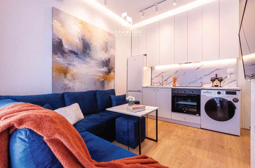 🏠 In Affitto: Appartamento 1+1 📍Ali Demi (Complesso Mangalem) – 40.000 Lek/Mese – Edificio 2022 – 4° Piano – 39 m² – (Arredato e Progettato da un Architetto) 🔥