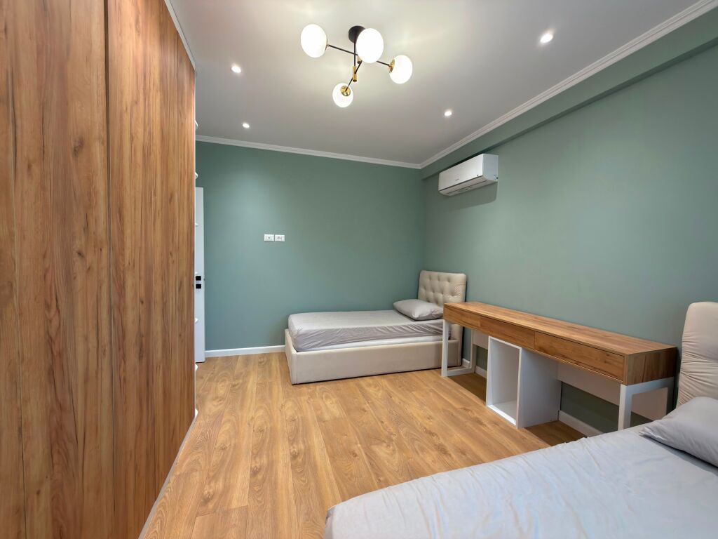 APARTAMENT 2+1+2 ME POST PARKIMI | ME QIRA | LIQENI I FARKËS
