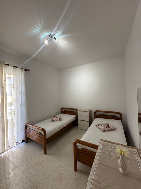 Qera | Vilë 2 + 1+ Post Parkimi | Qytet Studenti | 600 €/muaj