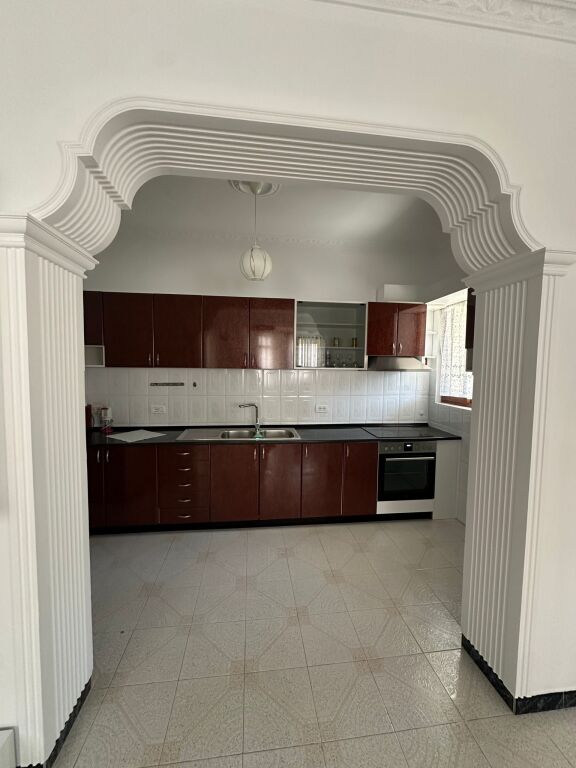Qera | Vilë 2 + 1+ Post Parkimi | Qytet Studenti | 600 €/muaj