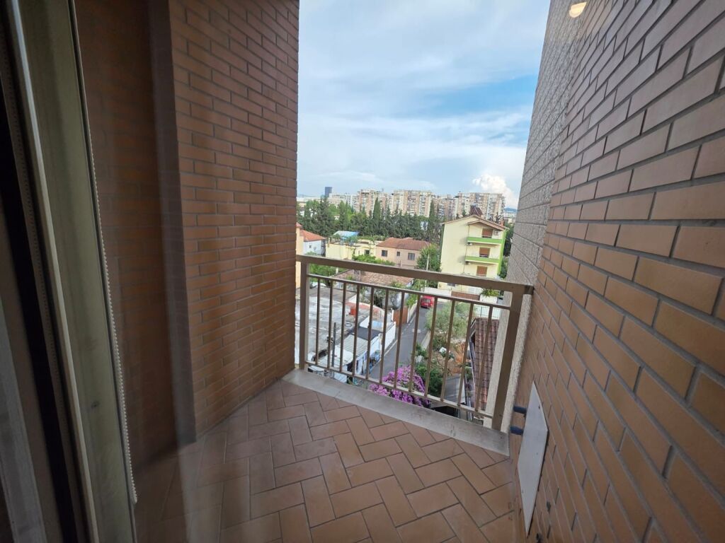 Apartament 2+1+2 me qera ne Don Bosko