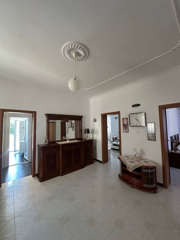 Qera | Vilë 2 + 1+ Post Parkimi | Qytet Studenti | 600 €/muaj