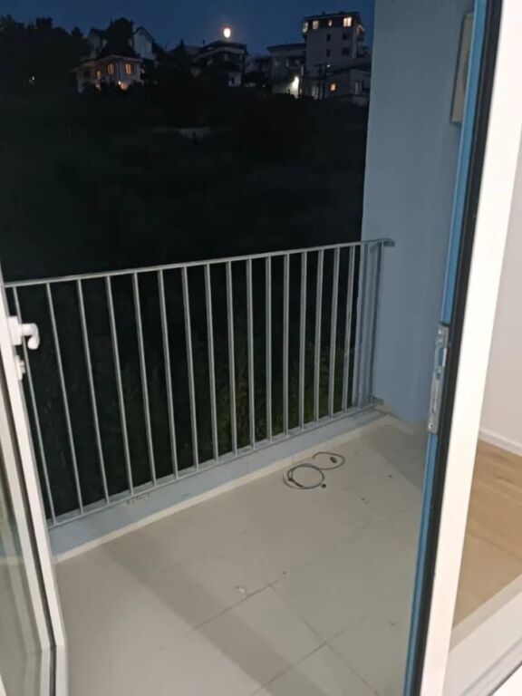 Affittasi Appartamento 1+1+1 Balcone