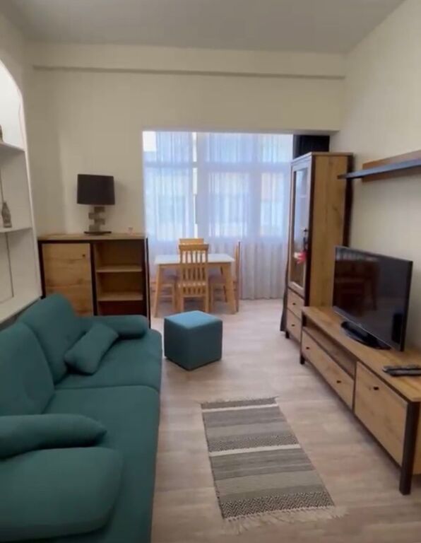 Appartamento 1+1+1 con Balcone in Affitto