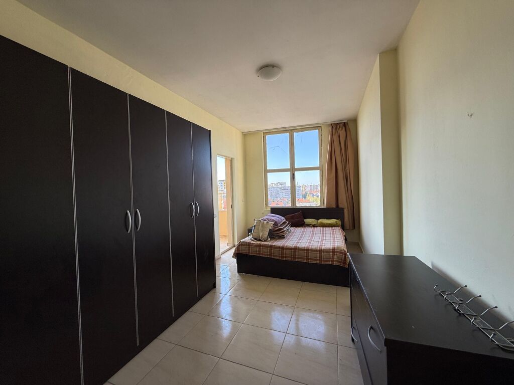 Shitet apartament 2+1