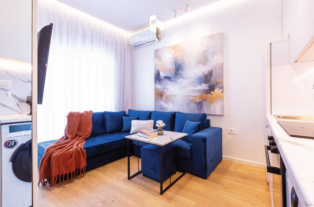 🏠 In Affitto: Appartamento 1+1 📍Ali Demi (Complesso Mangalem) – 40.000 Lek/Mese – Edificio 2022 – 4° Piano – 39 m² – (Arredato e Progettato da un Architetto) 🔥