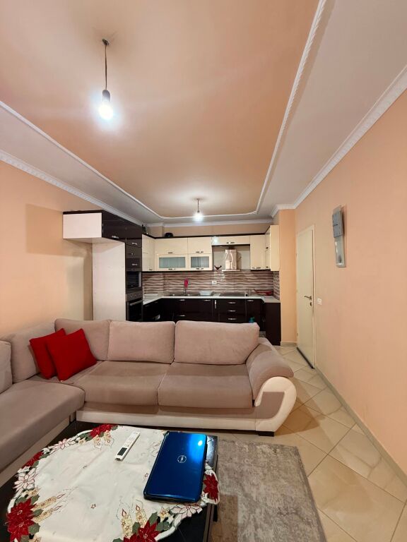 Apartament 1+1 per shitje ne Astir !