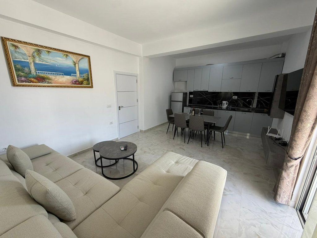 GJASHTE, SARANDE, SELLING VILLA