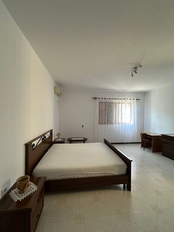 Qera | Vilë 2 + 1+ Post Parkimi | Qytet Studenti | 600 €/muaj