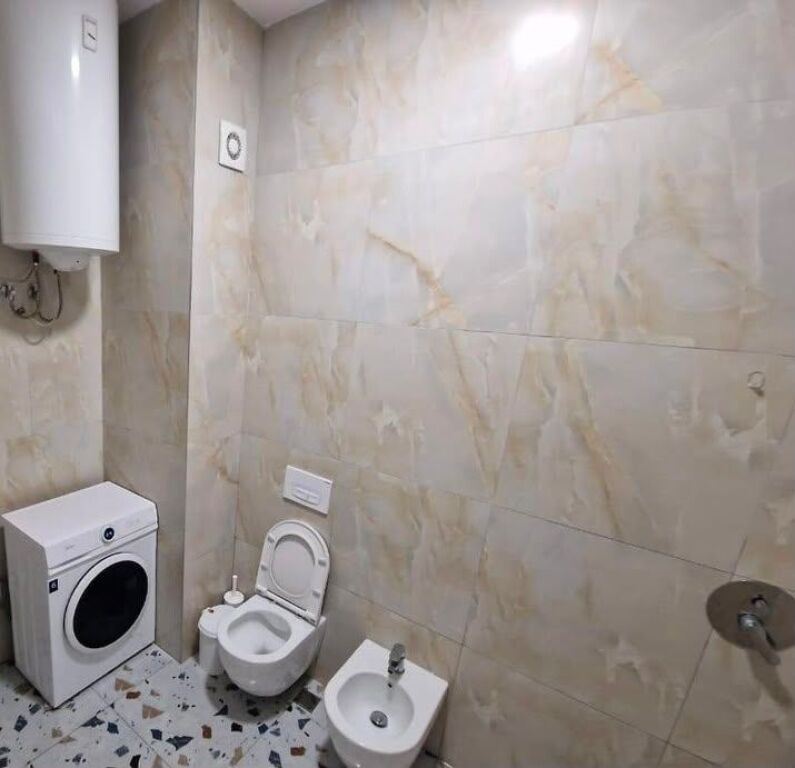 APARTAMENT  1+1+ post parkimi, Kompleksi Mangalem