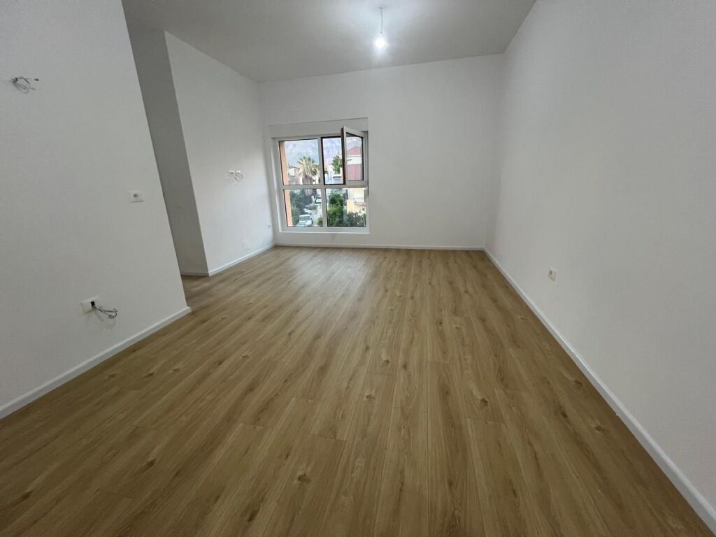 Apartament 1+1 me Qira tek Mangalem 21, Ali Demi, Tiranë
