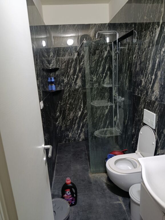 Qera | Garsoniere | Rruga 5 Maji | 250 €/muaj