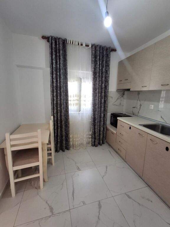 🏡 Monolocale in affitto a lungo termine – Rruga e Re, Vlorë 🌊