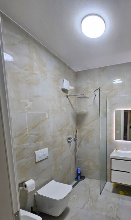 For rent 2+1+2 Former Customs 700 thousand lek