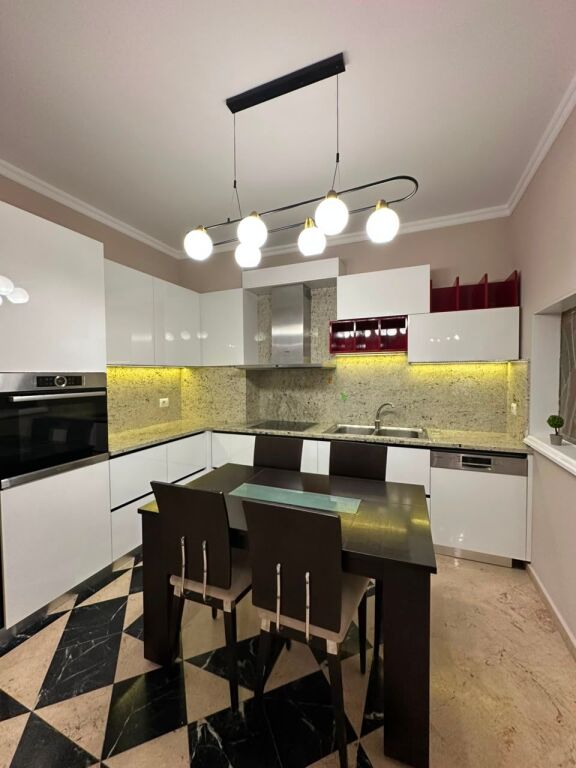 Apartment 2+1+2 for sale
