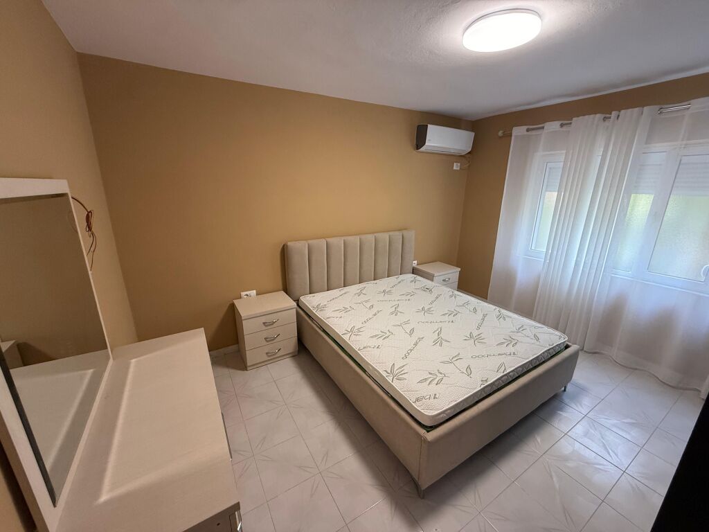 🏡 Appartamento 1+1 in affitto – Ali Demi | Vicino al nuovo Maternità “Koço Gliozheni”