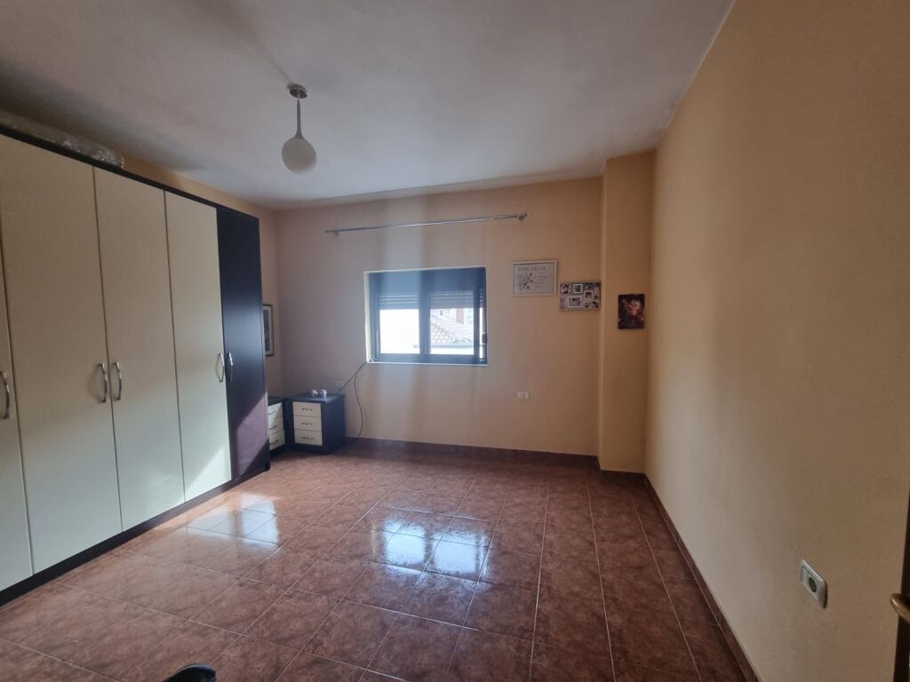 Me QIRA Apartament ne Laprake