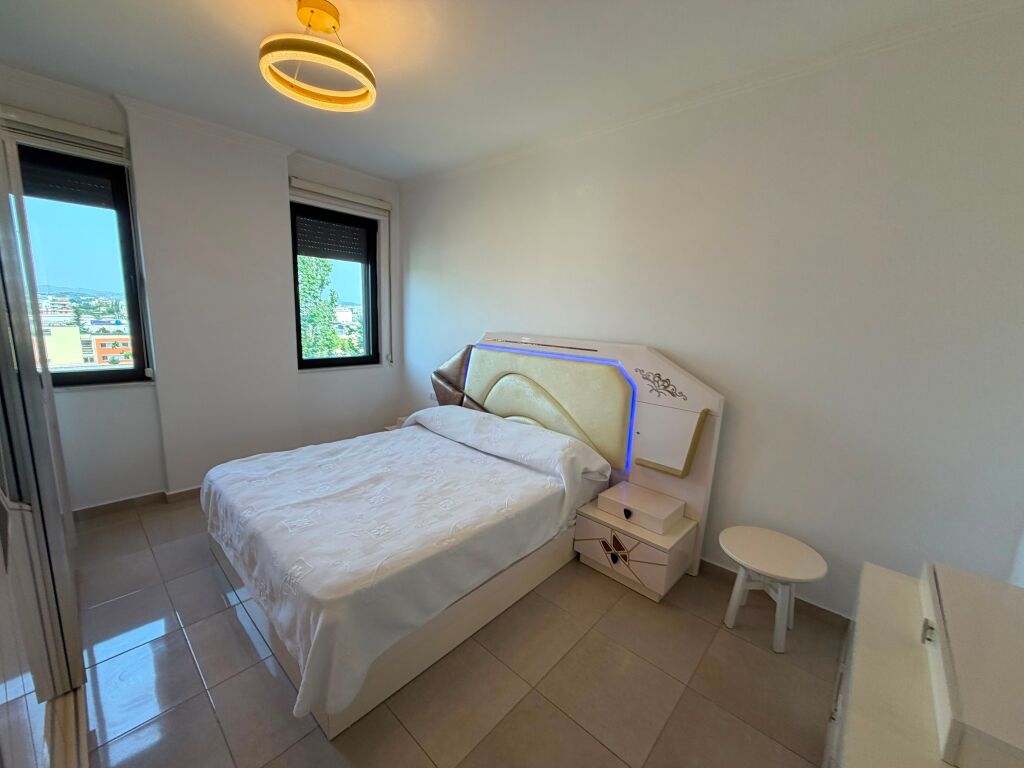 Jepet me qira apartamet prane Casa Italias