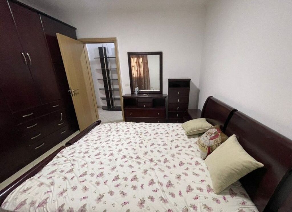 Jepet apartament 1+1 me qera, ne zonen e Ali Demit