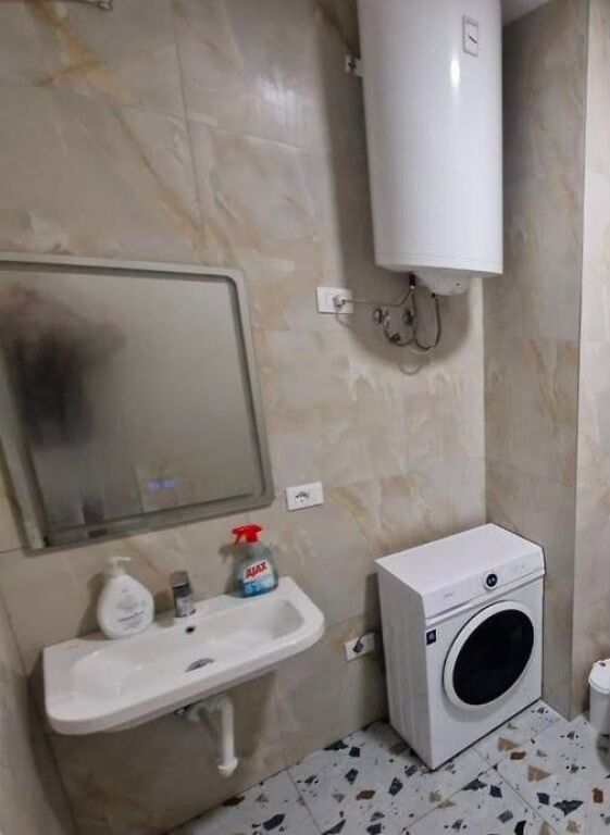 APARTAMENT  1+1+ post parkimi, Kompleksi Mangalem