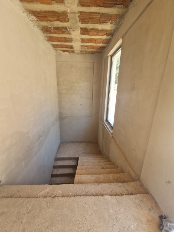 VILLA WITH SWIMMING POOL FOR SALE IN DRIMADHE