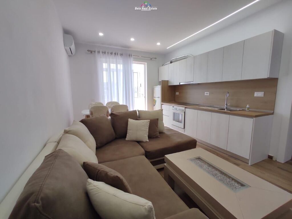 Appartamento In Affitto 2+1 In Via Kongresi i Manastirit (ID B221202) Tirana.