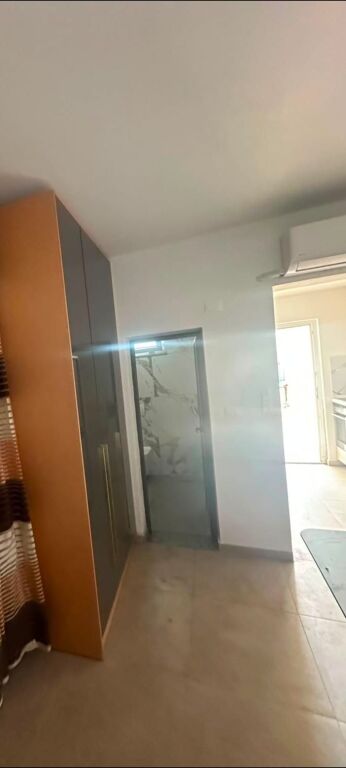 GARSIONERE 28000 LEKE.TREGU USHQIMOR,PALLATI ME SHIGJETA