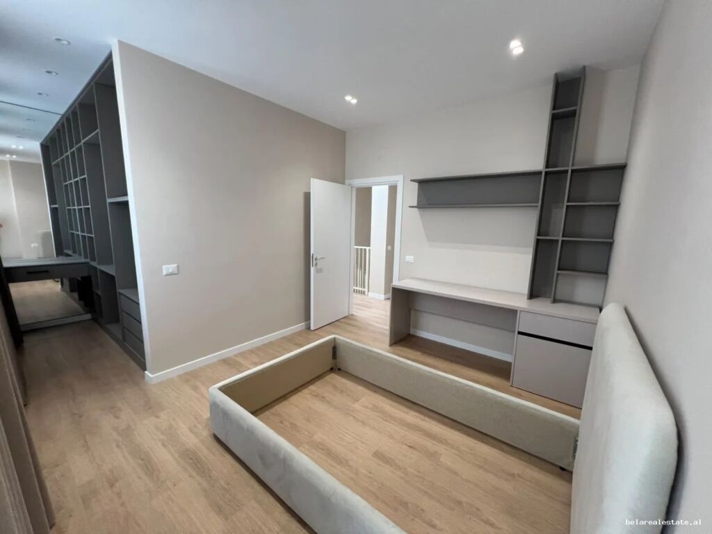 Villa a 2 Piani in Affitto al Lago Secco (ID BV22655)Tirana