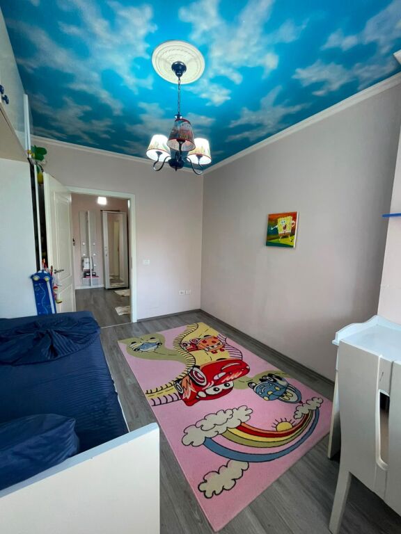 Jepet me qira 2+1+2 Te Vila L Astir 550 mije leke