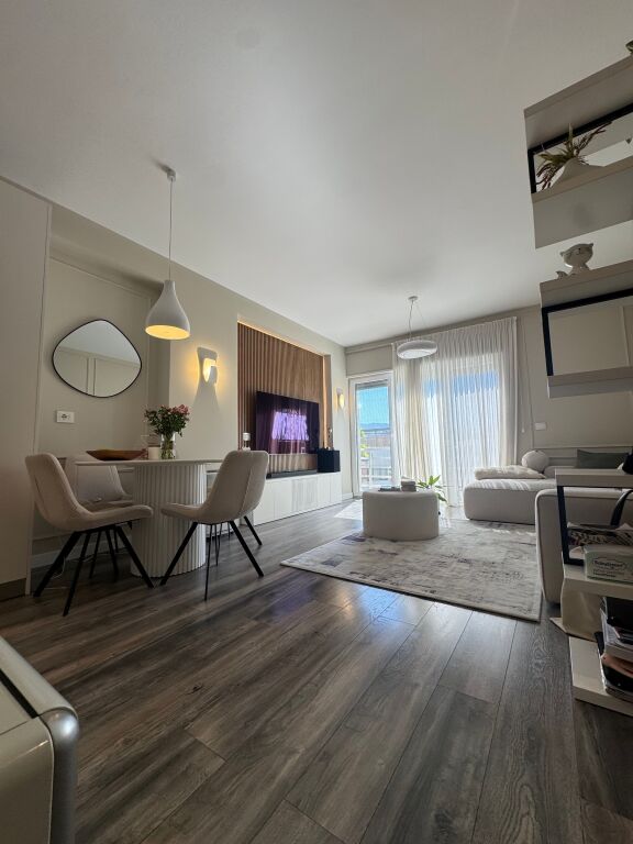 SHITET APARTAMENT 2+1 EKSKLUZIV – KODRA E DIELLIT 1 Zgjerimi,TIRANË