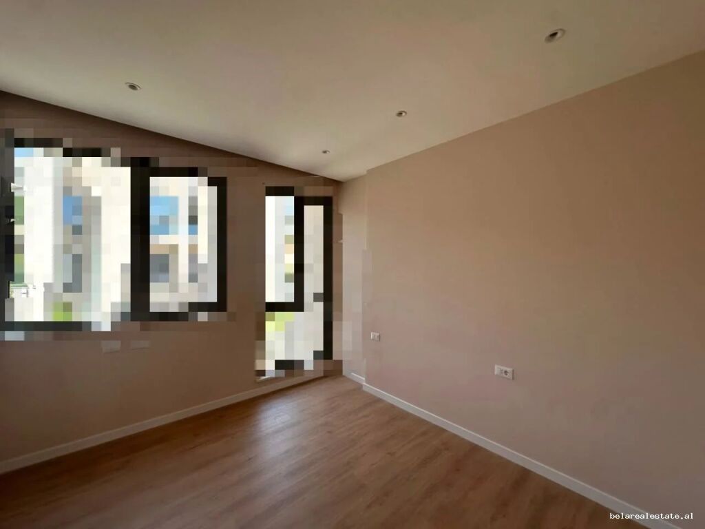Vile 2 Kateshe Me Qera Tek Liqeni I Thate (ID BV22659)Tirane