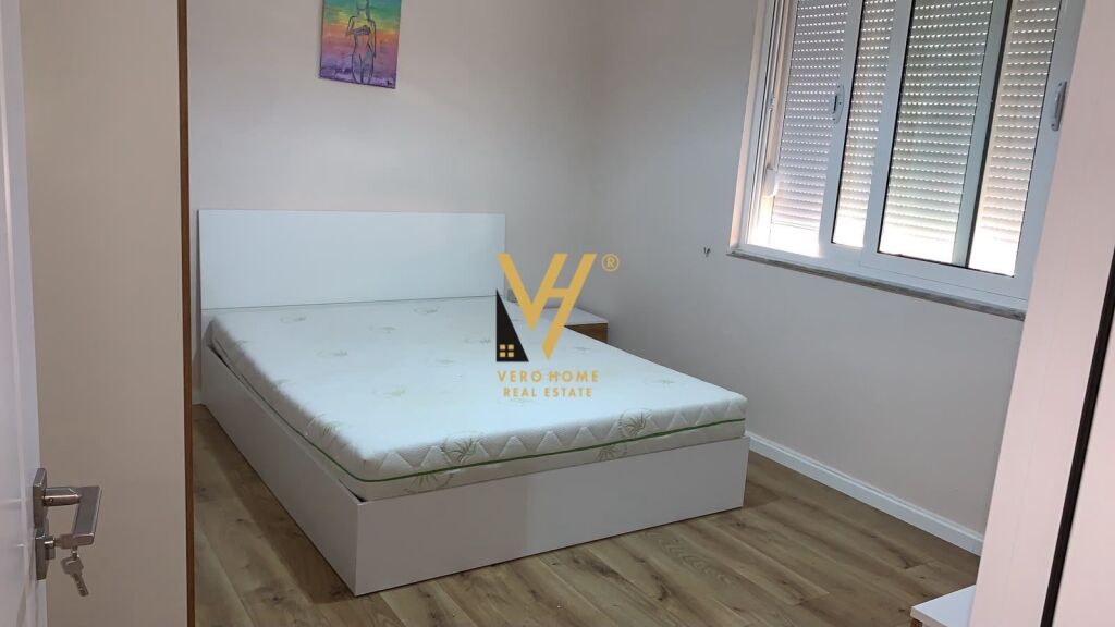 JEPET APARTAMENT 2+1 ME QERA NE VASIL SHANTO 65.000 LEKE