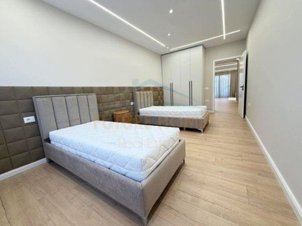 For sale, Apartment 2+1+2, Yzberisht
