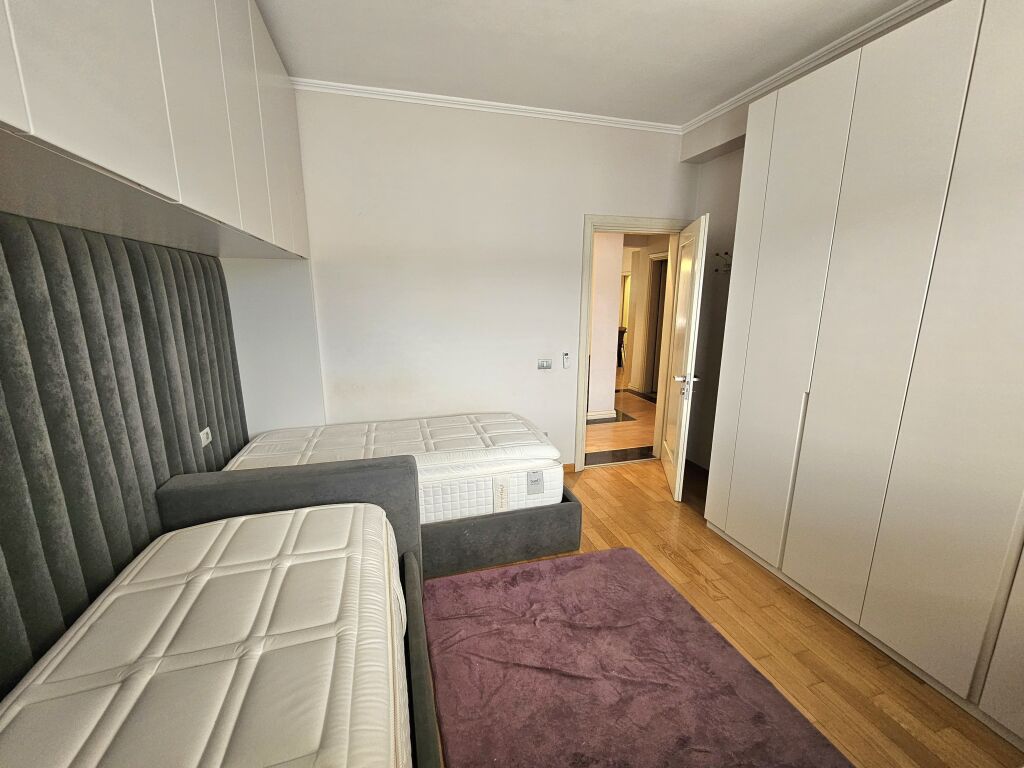 🔥 NJË APARTAMENT, DY MUNDËSI INVESTIMI! 🏡  📍 Shitet Apartament 2+1+2 – Myslym Shyri