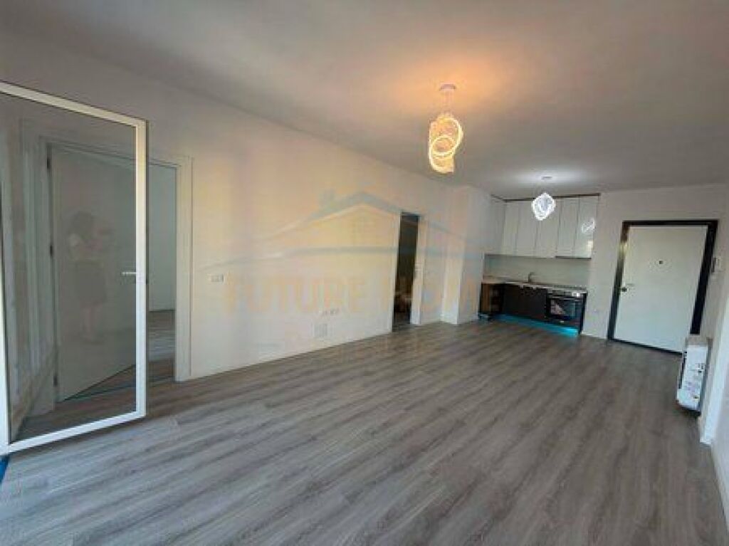 Qera, Apartament 1+1, Kompleksi E88, Laprakë
