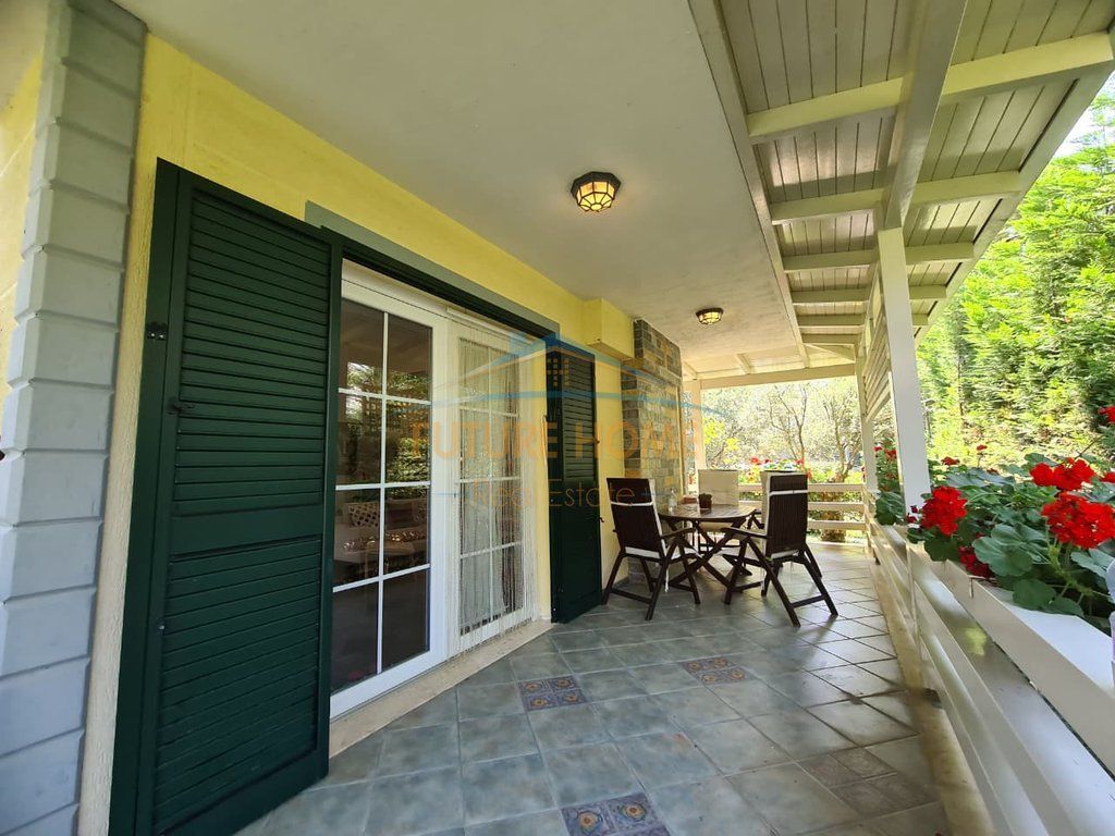 Rent,Villa at Lura 1 Gjiri i Lalzit!