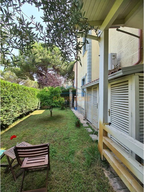Rent,Villa at Lura 1 Gjiri i Lalzit!