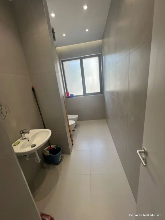 Villa a 2 Piani in Affitto al Lago Secco (ID BV22655)Tirana