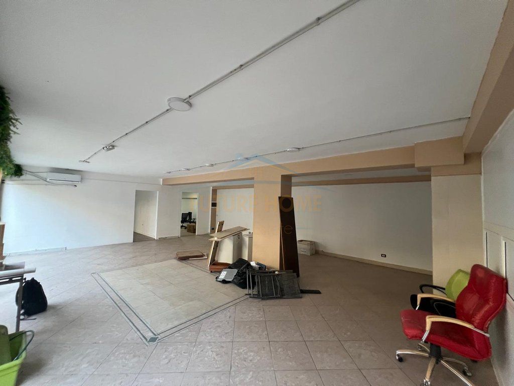 For Rent, Office Space, Pazari i Ri