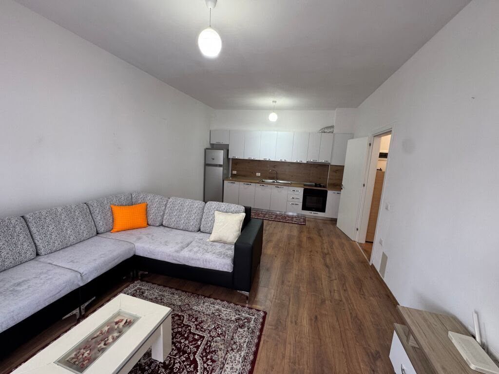 For rent 1+1 in Kamez 35,000 Leke