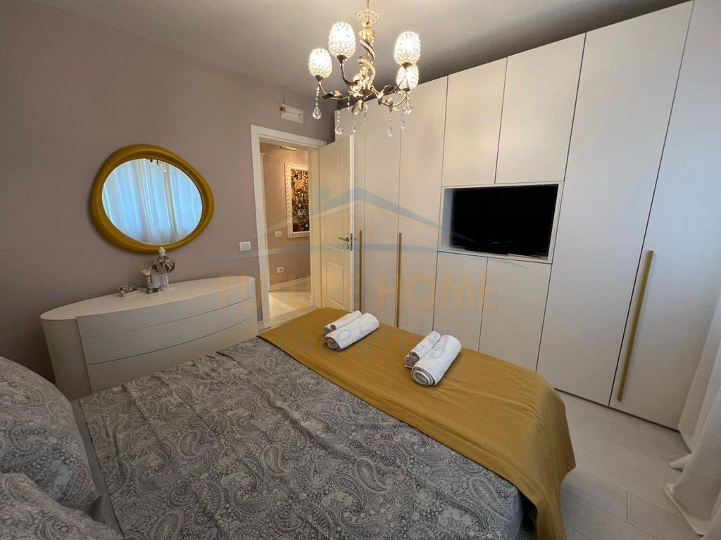 Affitto, Appartamento 2+1+2, Giardino Zoologico, Tirana. 1,070 €    100,000 Lekë