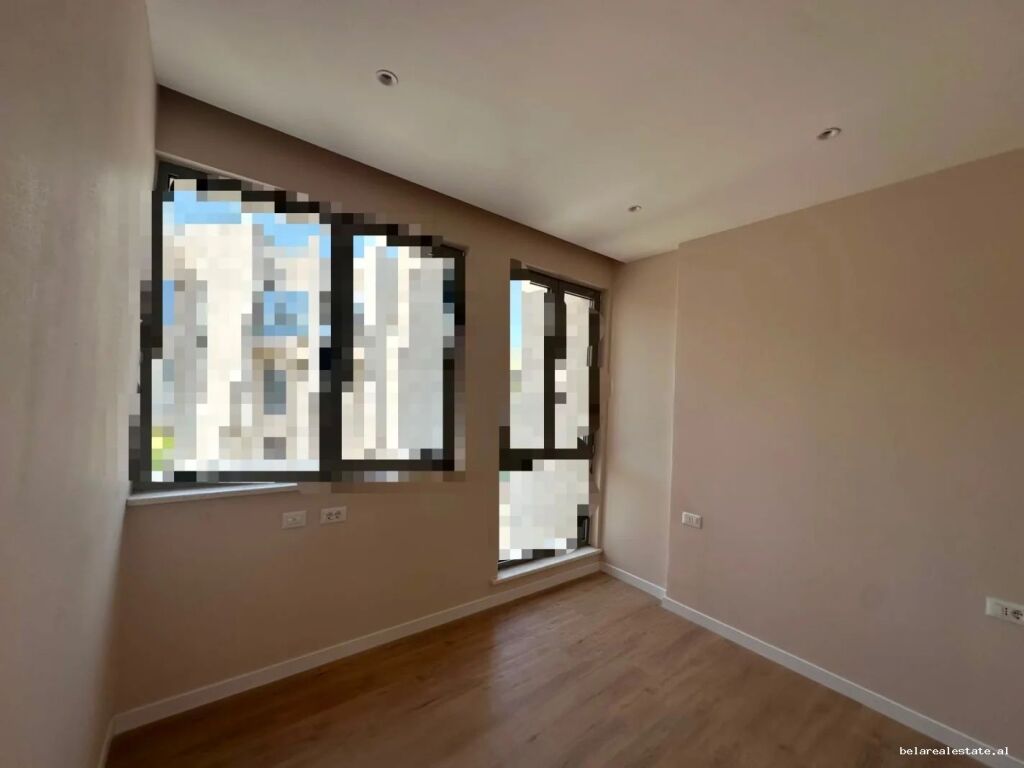 Vile 2 Kateshe Me Qera Tek Liqeni I Thate (ID BV22659)Tirane