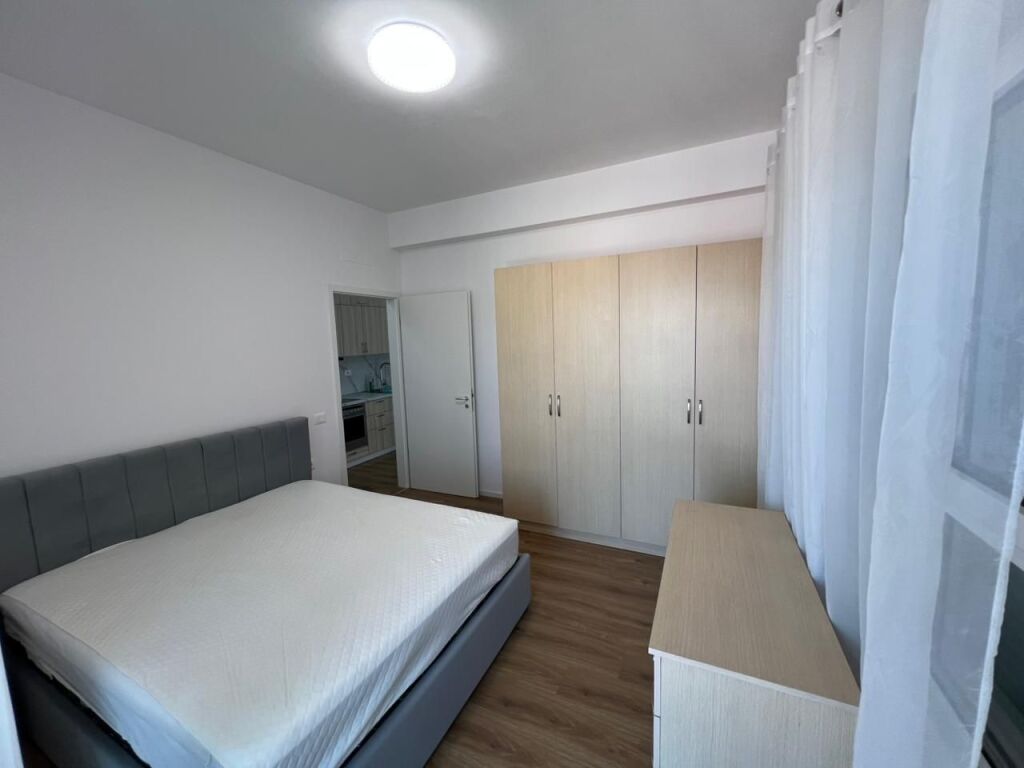 🏢Ne zonen e Ali Demit,Rezidenca Kadiu jepet me qera apartament 1+1,i mobiluar 42,000Leke