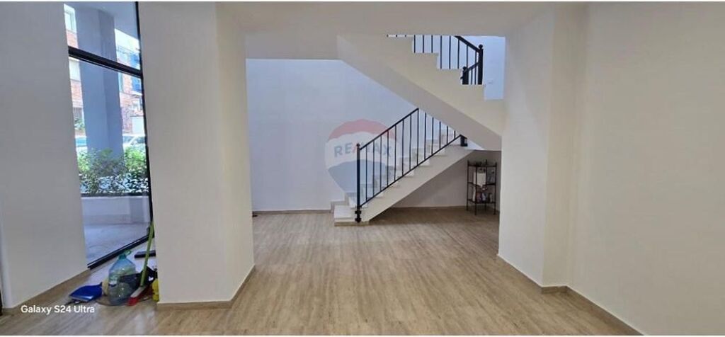 Ufficio - In Affitto/Locazione - Pazari i Ri, Tirana(ID: 530481001-1048)