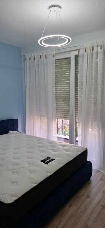 Apartament me qera 1+1+parkim Xhamia e Tabakeve